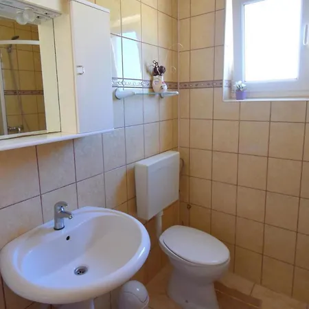 Fejer Apartman *